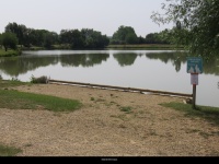 poste de pêche spécialement conçu pour les personnes à mobilité réduite               