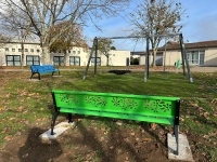 Les Nouveaux Banc de l'aire de Jeux Ecole